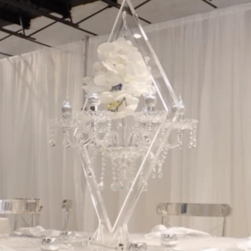 Diamond Chandelier Candelabra (Clear)